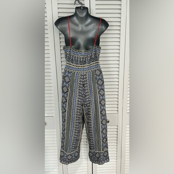 Stella Luce paisley romper with midriff cutout sized medium - Picture 3 of 11